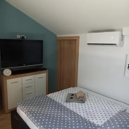 Holiday home Victorio Vendeghaz Mely Ut 24 Dobogomajor
